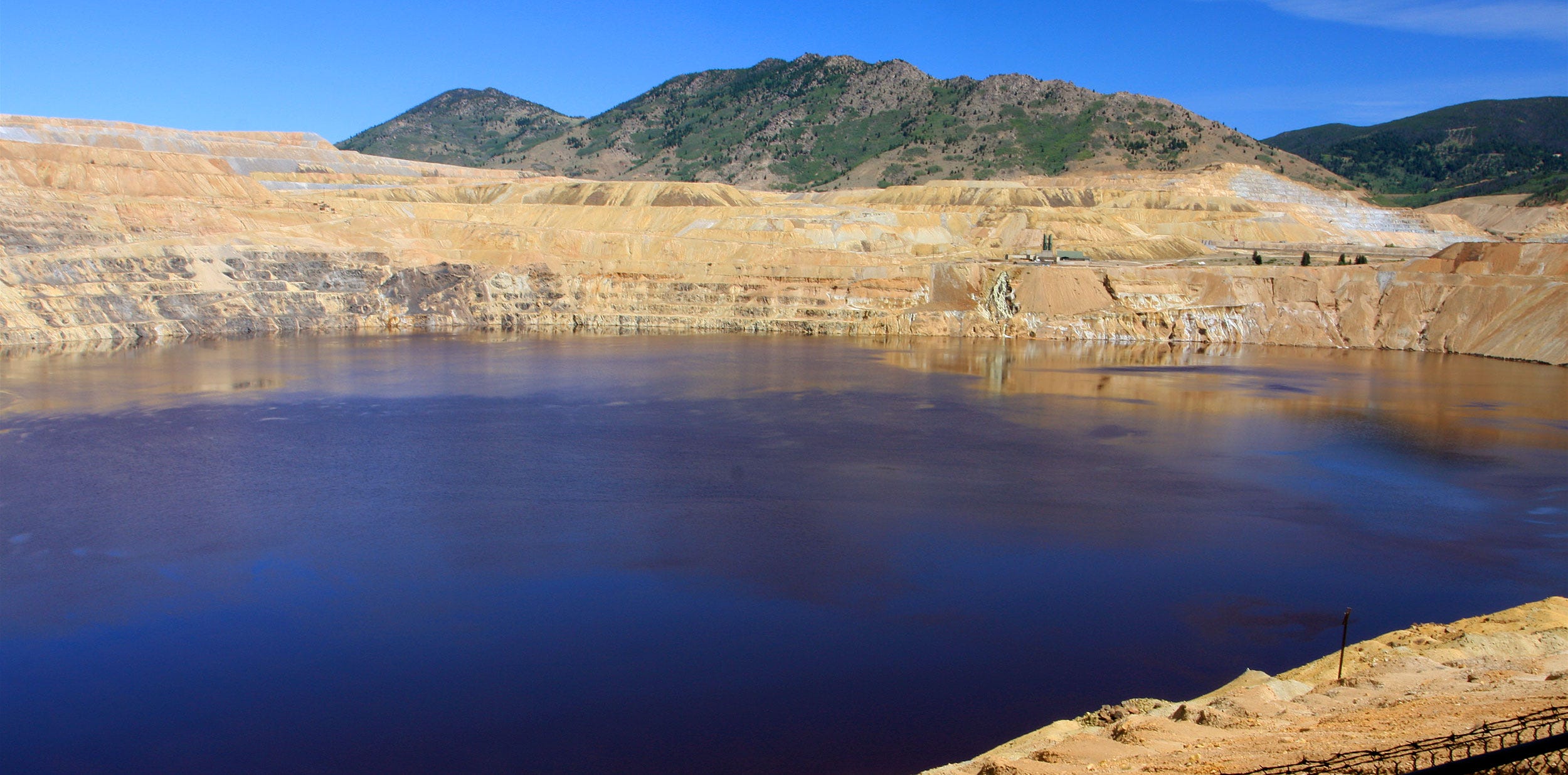 Life From the Pit. How Montana's toxic lake may be the key… | by University of Montana | Vision 2018 | Medium