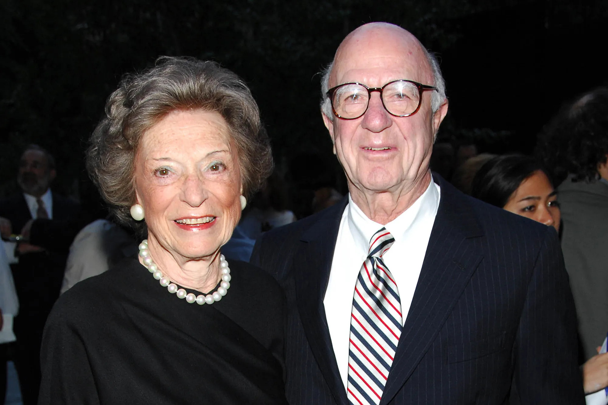 Gap (GPS) Plan to Spin Off Old Navy Boosts Fisher Family to $9B - Bloomberg